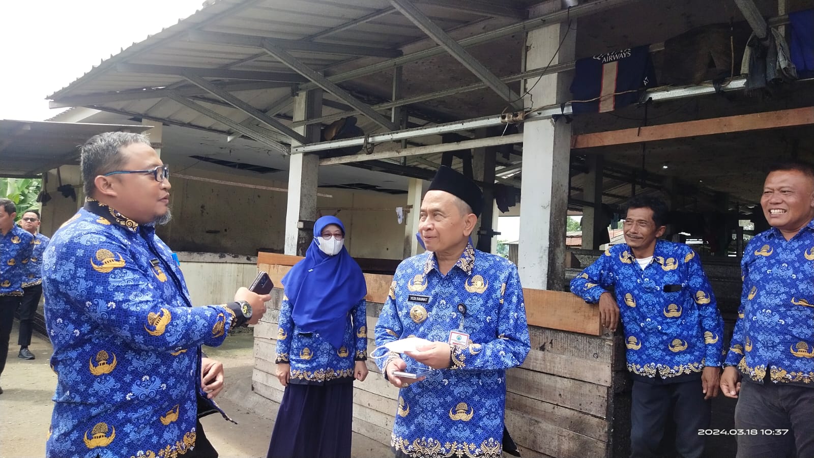 Lakukan pemantau pasar hewan dan RPH, Pj Wali Kota Serang Yedi Rahmat pastikan stok kebutuhan hewan aman sampai Hari Raya idulfitri1445H.
