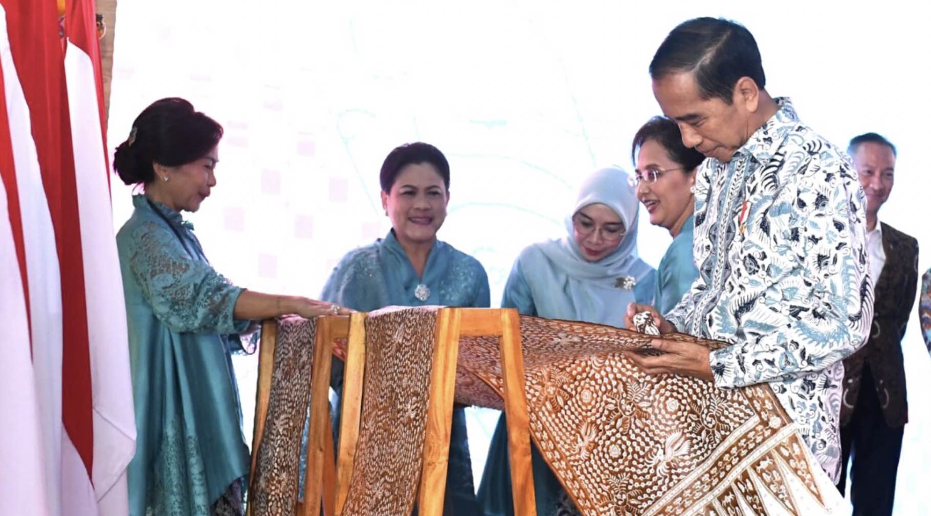 Buka Gelar Batik Nusantara, Presiden Apresiasi Para Pelaku Batik di Tanah Air