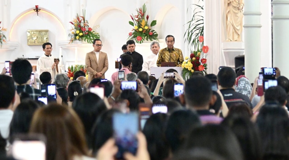Kunjungi Gereja di Sekitar Kota Bogor, Presiden Ucapkan Selamat Natal bagi Umat Kristiani