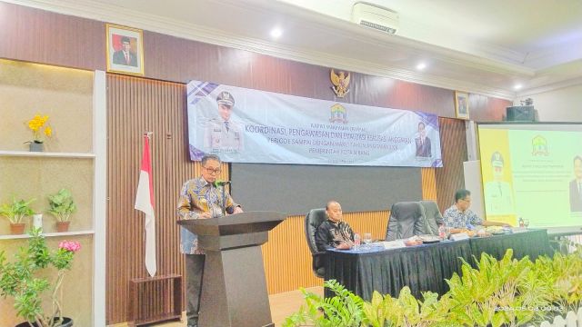 Pj Wali Kota Serang Yedi Rahmat, hadiri Evaluasi pelaksanaan program/kegiatan pemerintah Kota Serang tahun anggaran 2023 dan periode s.d Maret tahun anggaran 2024