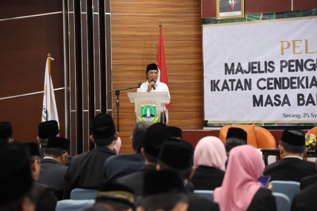 Pj Gubernur Banten Al-Muktabar hadiri Pelantikan MPW ICMI Banten 2024-2029