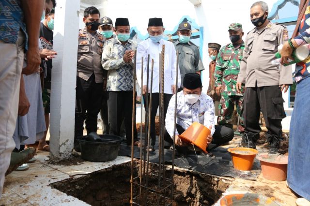 Peletakan Batu Pertama Pembangunan Masjid Baitul Ikhlas