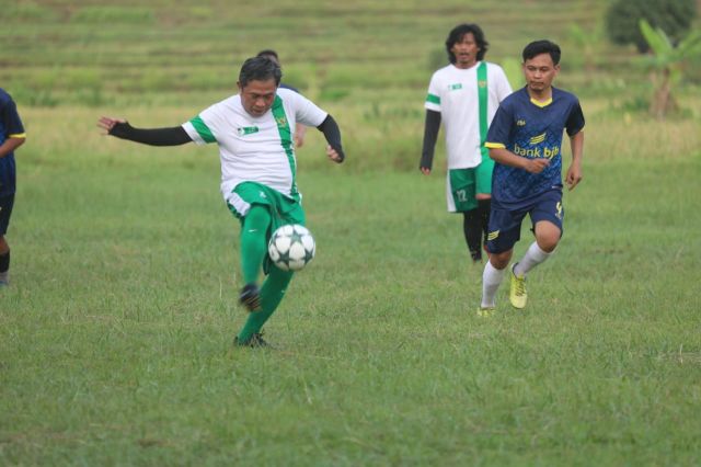 Nyingsat FC Pemkot Serang vs Bank BJB Kck Banten, Jalin Silaturahmi Dalam Pertandingan Sepakbola