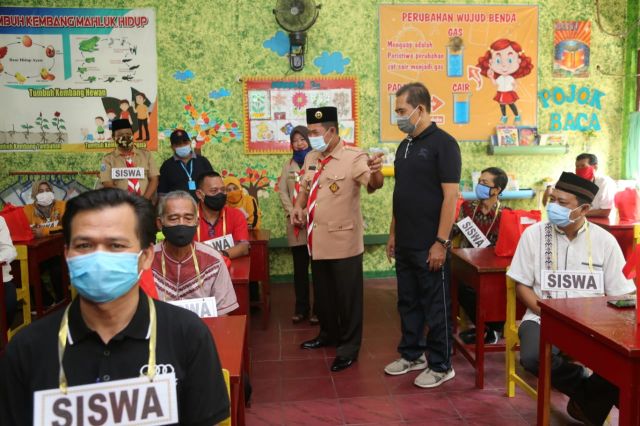 Walikota Serang Cek Simulasi KBM Tatap Muka di SD Negeri Serang 02