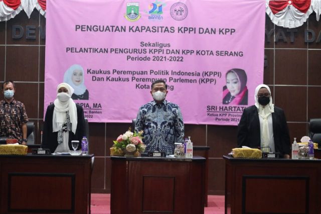 Subadri Ushuludin Lantik Pengurus KPPI dan KPP Kota Serang