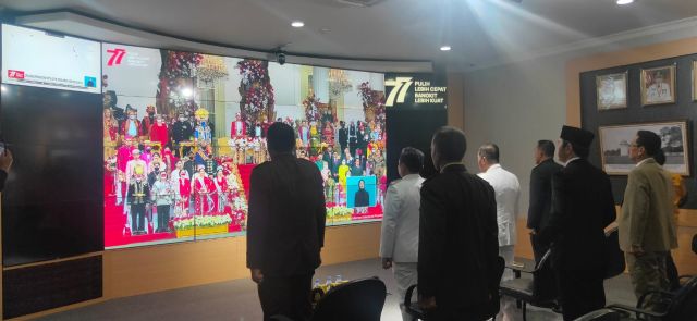 Walikota Serang dan Wakil Walikota Serang mengikuti acara upacara Hari Kemerdekaan ke – 77 RI Secara Virtual
