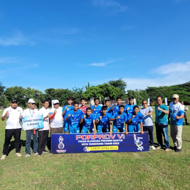 Subadri Ushuludin menghadiri Pertandingan Cabor Sepakbola Dalam Rangka Porprov IV Banten 2022.