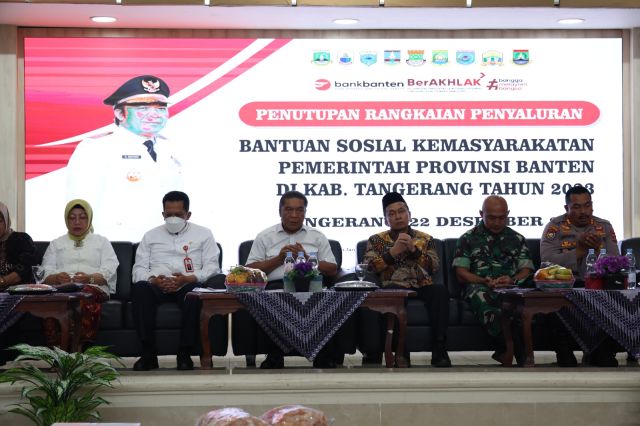 Tutup rangkaian penyaluran bantuan sosial kemasyarakatan, Pj Al-Muktabar: di indonesia hanya provinsi Banten yang melibatkan ojol dalam penyaluran bantuan sosial ke rumah-rumah penerimaan manfaat
