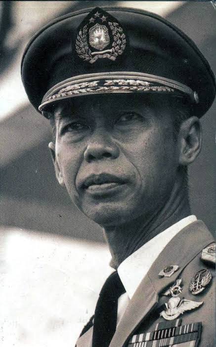 Mengenal Jendral Hoegeng Sang Polisi Jujur.