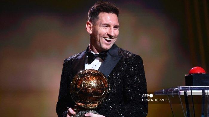 Lionel Messi Sabet Ballon dOr Kali Ketujuhnya