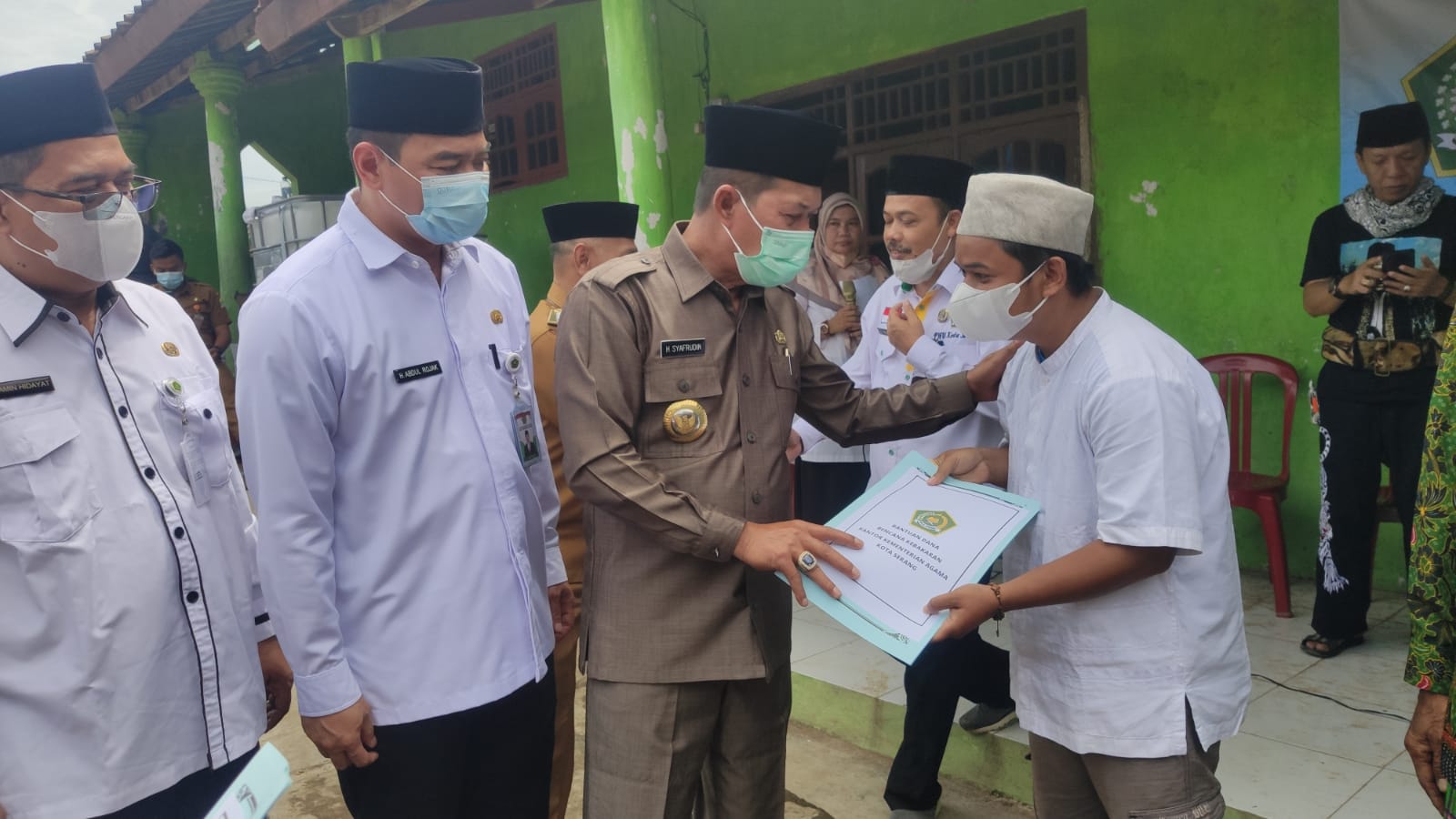 Bantuan Pasca Bencana Banjir Untuk Lembaga Pendidikan Islam di Kota Serang.