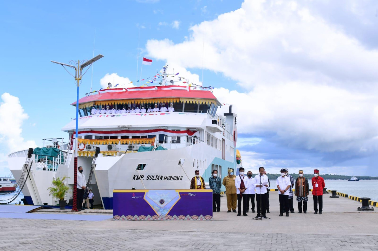 Presiden Jokowi Resmikan Tiga Pelabuhan Penyeberangan dan Satu KMP di Wakatobi