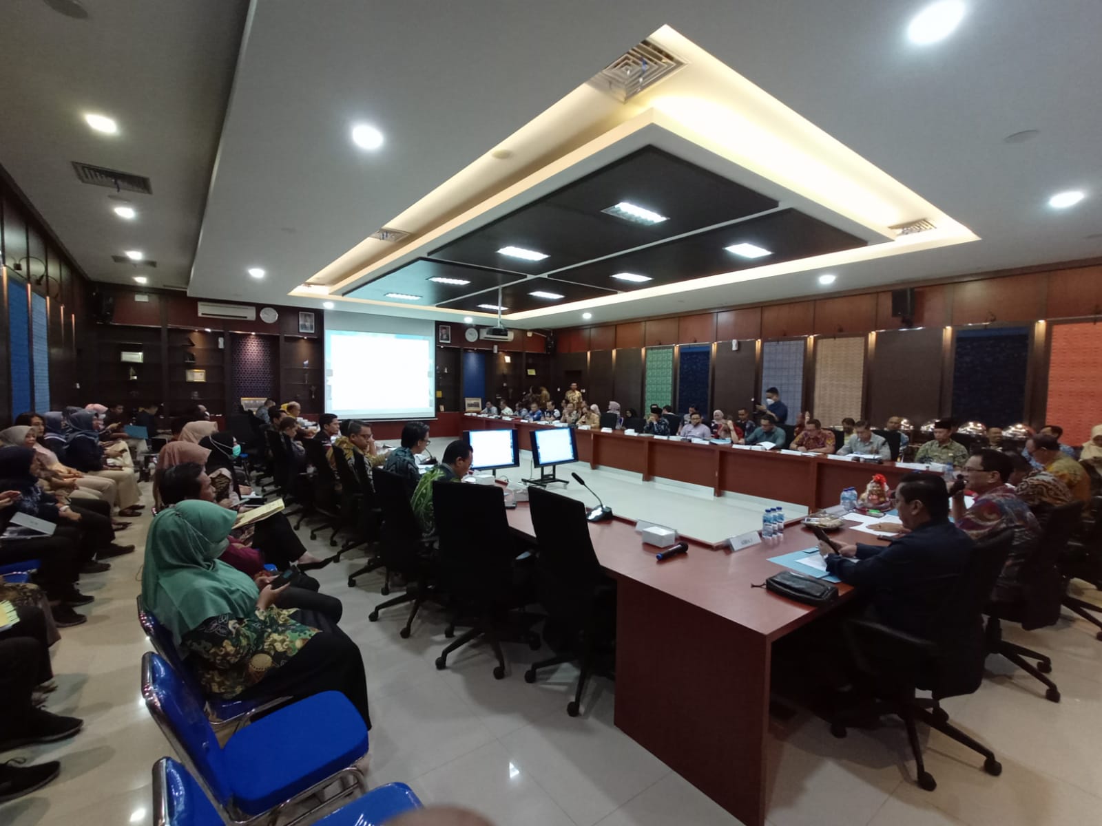 Wali Kota Serang Pimpin Rapat Koordinasi dan Evaluasi Terkait Anggaran 2022