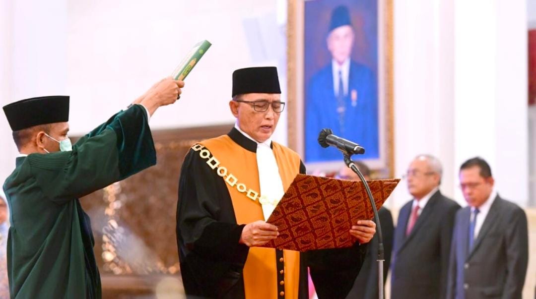 Presiden saksikan pengucapan sumpah Sunarto sebagai wakil ketua MA bidang yudisial.