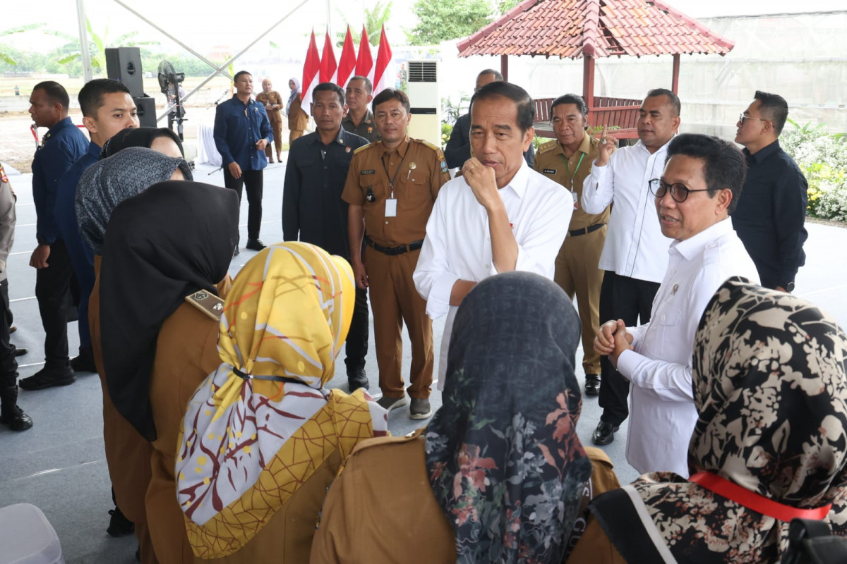Pj Gubernur Banten Al Muktabar Dampingi Presiden Jokowi Tinjau Realisasi Dana Desa